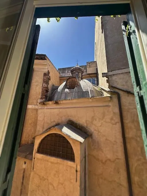 Cozy Apartment At The Heart Of The Eternal City-1